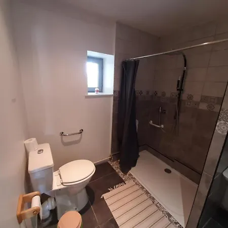 Gites-chambres D'hotes Calypso Bed & Breakfast 3*